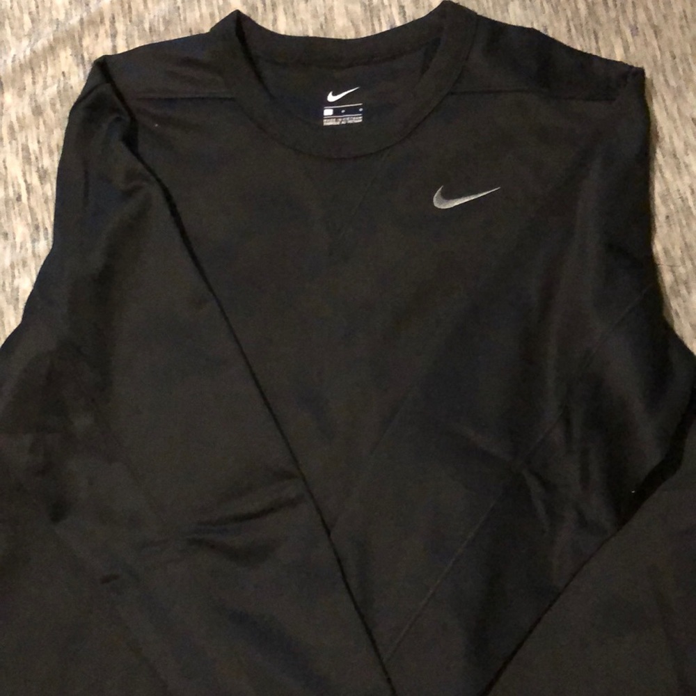 Nike Therma LS shirt